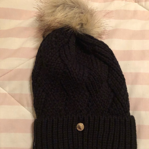 Express Accessories - Brand new Express beanie
